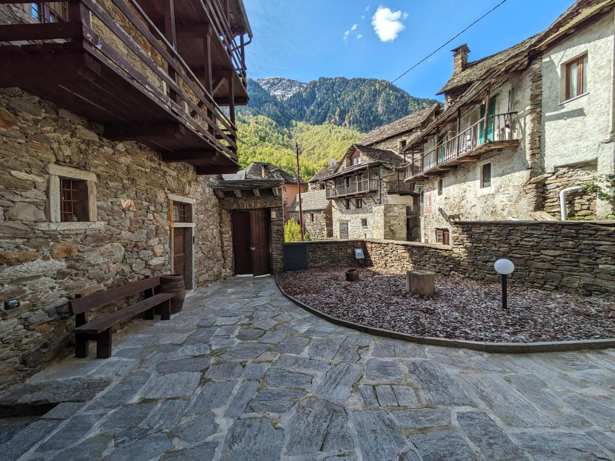 Dimora Storica Casa Vanni Villadossola Exteriér fotografie